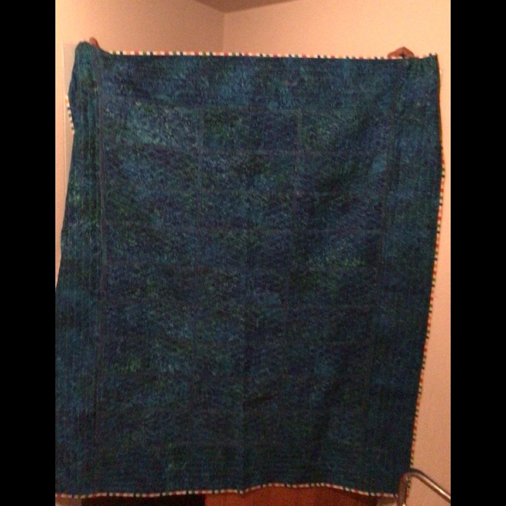 - Patch work throw/table cloth Whale resembling Vineyard vines - Picture 13 of 13